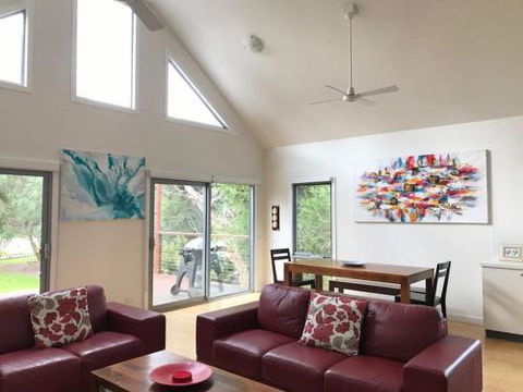 10 Anderson Avenue Sandy Point - Accommodation Directory 2