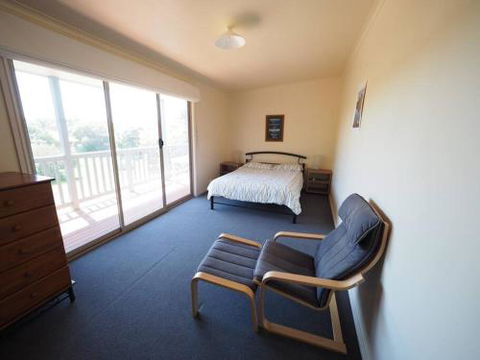 Sunset Deck Beach House Sandy Point - Accommodation Directory 1