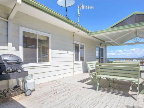 FRESHWATER Gerroa 4pm Check Out Sundays - Accommodation Directory 0