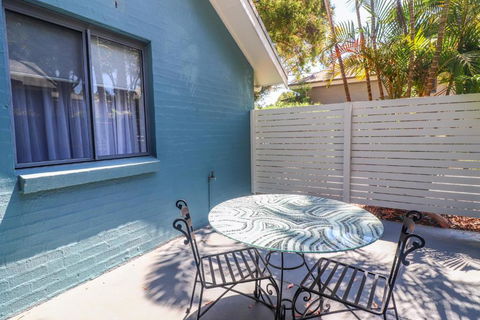 Wintersun Villa In Raffertys Resort - Accommodation Directory 6