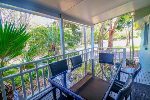 Wintersun Villa In Raffertys Resort - Accommodation Directory 2