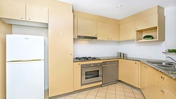 The Apartment Service HELP7 - Accommodation Directory 6