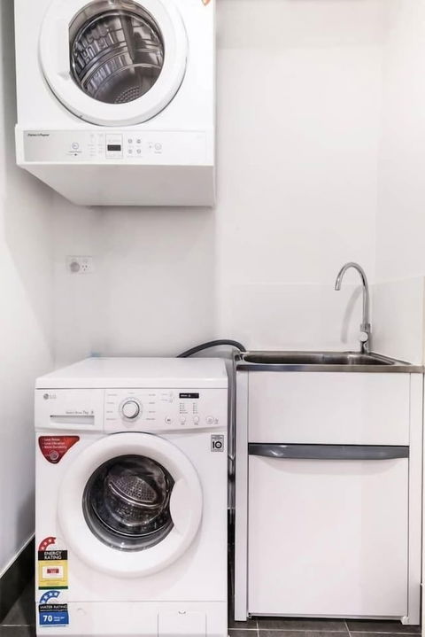 F03-darling Harbour 1 BDR APT - Accommodation Directory 5