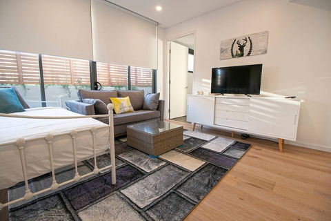 F03-darling Harbour 1 BDR APT - Accommodation Directory 1