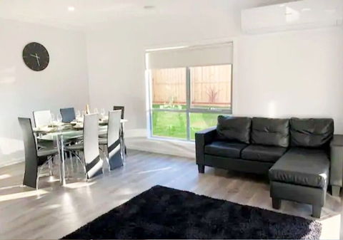Brand New Home - 10min To Beach & Torquay - Accommodation Directory 2
