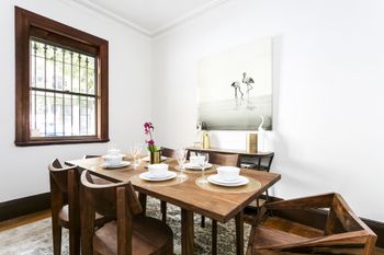 Spacious 3 Bedroom Minutes To CBD - Accommodation Directory 3