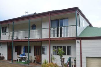 Albany Harbour Panorama B & B - Accommodation Directory 0