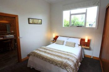 At The Beach Stanley - Accommodation Directory 1