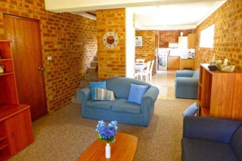 Dolphins Delight At Culburra Beach - Accommodation Directory 3