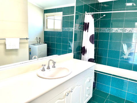 The Beach Arrawarra - Accommodation Directory 3