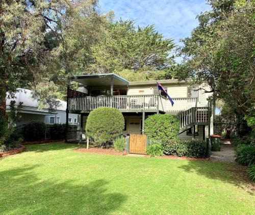 Wimbledon Heights VIC Accommodation Directory
