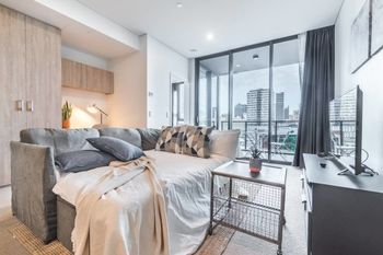 Executive Two Bedroom City Apartment With Views - Accommodation Directory 2