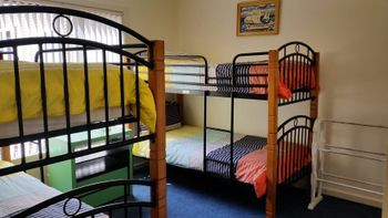 Redrocks Retreat - Accommodation Directory 4