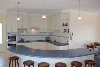 Redrocks Retreat - Accommodation Directory 2