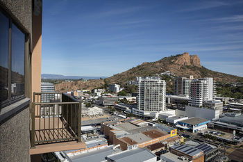 Holiday Inn Townsville - Accommodation Directory 6