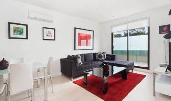 Smart Modern In St. Kilda - Accommodation Directory 1