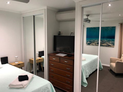 Beach & Bay Holiday House - Accommodation Directory 6
