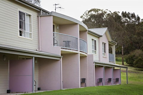 BATHURST GOLDFIELDS MOTEL On MOUNT PANORAMA - Accommodation Directory 3