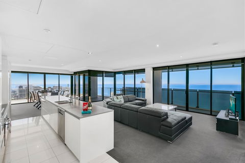 Apartment Stay - Circle On Cavill - Accommodation Directory 2