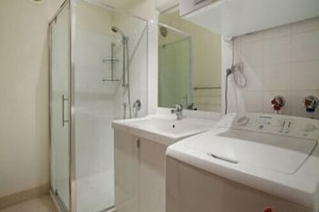 Lawlers 20 - Accommodation Directory 4