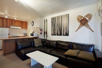 Lawlers 20 - Accommodation Directory 2