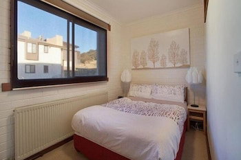 Lawlers 20 - Accommodation Directory 5
