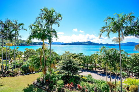Frangipani 5 On Hamilton Island - Accommodation Directory 1
