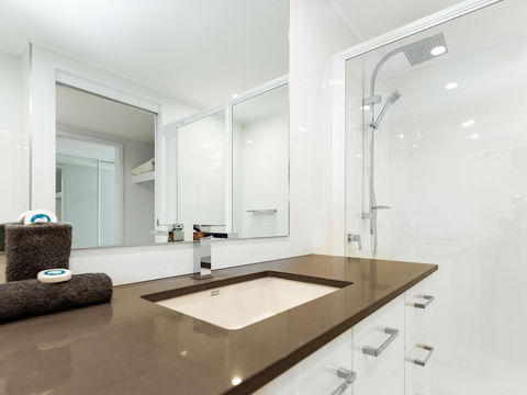 Frangipani 5 On Hamilton Island - Accommodation Directory 6