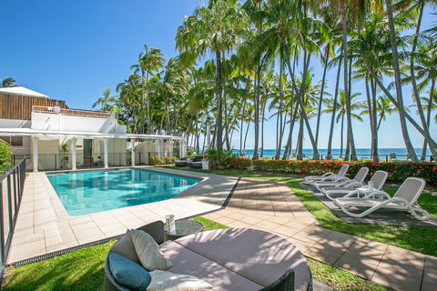 Poolside Apt In Alamanda Beachfront Resort 67 - Accommodation Directory 0
