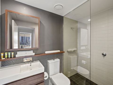 Lucid Living Brisbane - Accommodation Directory 5