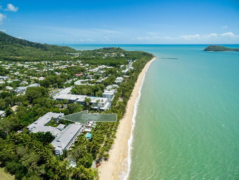 Poolside Alamanda Beachfront Resort 88 - Accommodation Directory 0