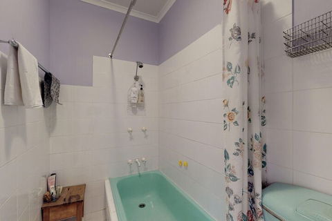 Arcadia Cottage - Accommodation Directory 5