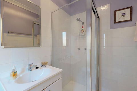 Arcadia Cottage - Accommodation Directory 7