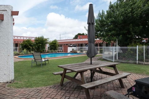 Bundaberg Spanish Motor Inn - Accommodation Directory 5