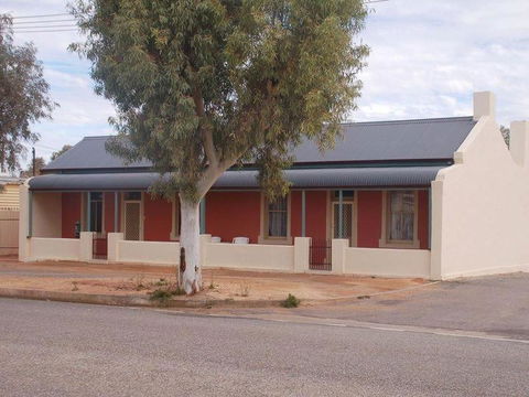 Jadan Cottages - Accommodation Directory 3