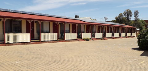 Daydream Motel And Apartments - Accommodation Directory 1