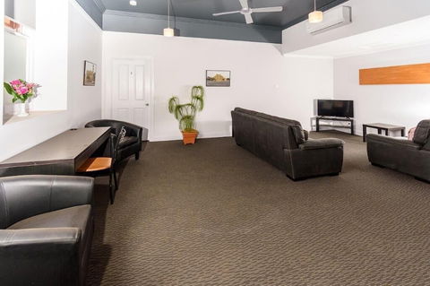 Daydream Motel And Apartments - Accommodation Directory 6
