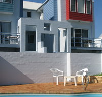 Bluedock Apartments