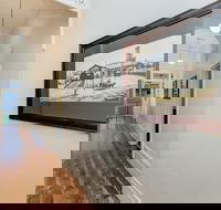 Seymours on Lydiard - Accommodation Directory