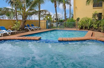Kalua Holiday Apartments - Accommodation Directory 0