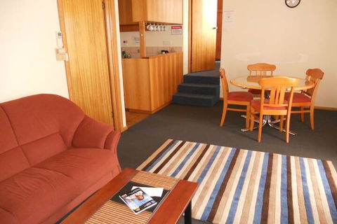 Mountain View Country Inn - Accommodation Directory 3