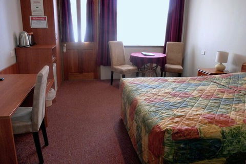 Mountain View Country Inn - Accommodation Directory 6