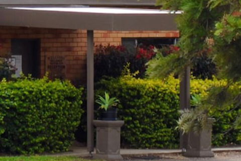 Hilldrop Motor Inn - Accommodation Directory 3