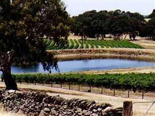 Wroxton Grange B & B - Accommodation Directory 0