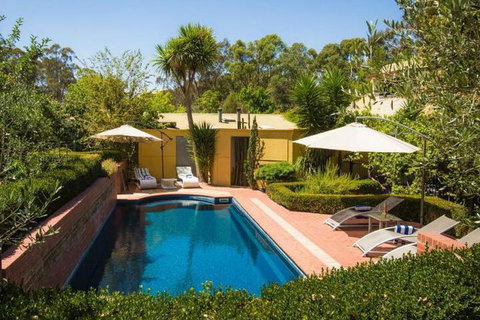 Valley Guest House - Accommodation Directory 2