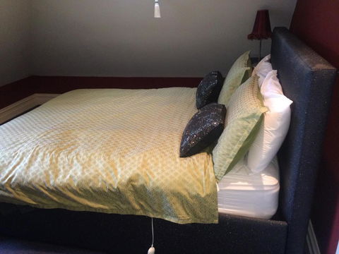 Tyneside Gatehouse - Accommodation Directory 3