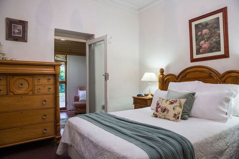 Wishing Well Cottage - Accommodation Directory 1