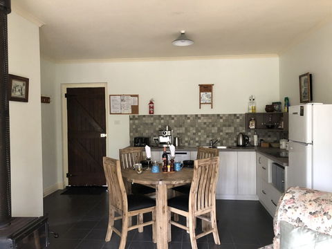 St Helens Country Cottages - Accommodation Directory 3