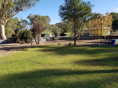 Cooke Cottage - Accommodation Directory 2
