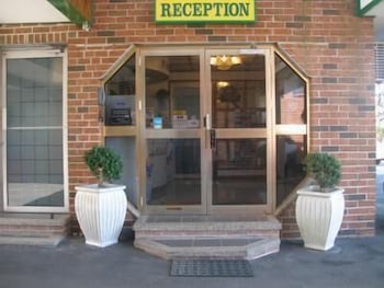 Mount Kuring-gai Motel - Accommodation Directory 2